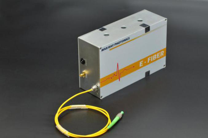 Ultra-Fast Laser 1560nm 1.5μm ليزر الألياف النبضي فيمتو ثانية PM Fiber